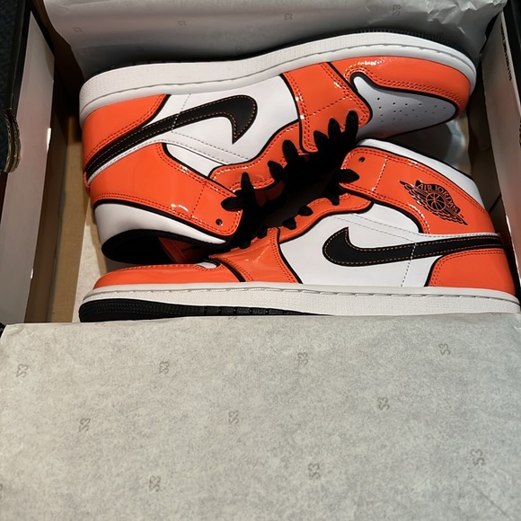 turf orange jordan 1 mids